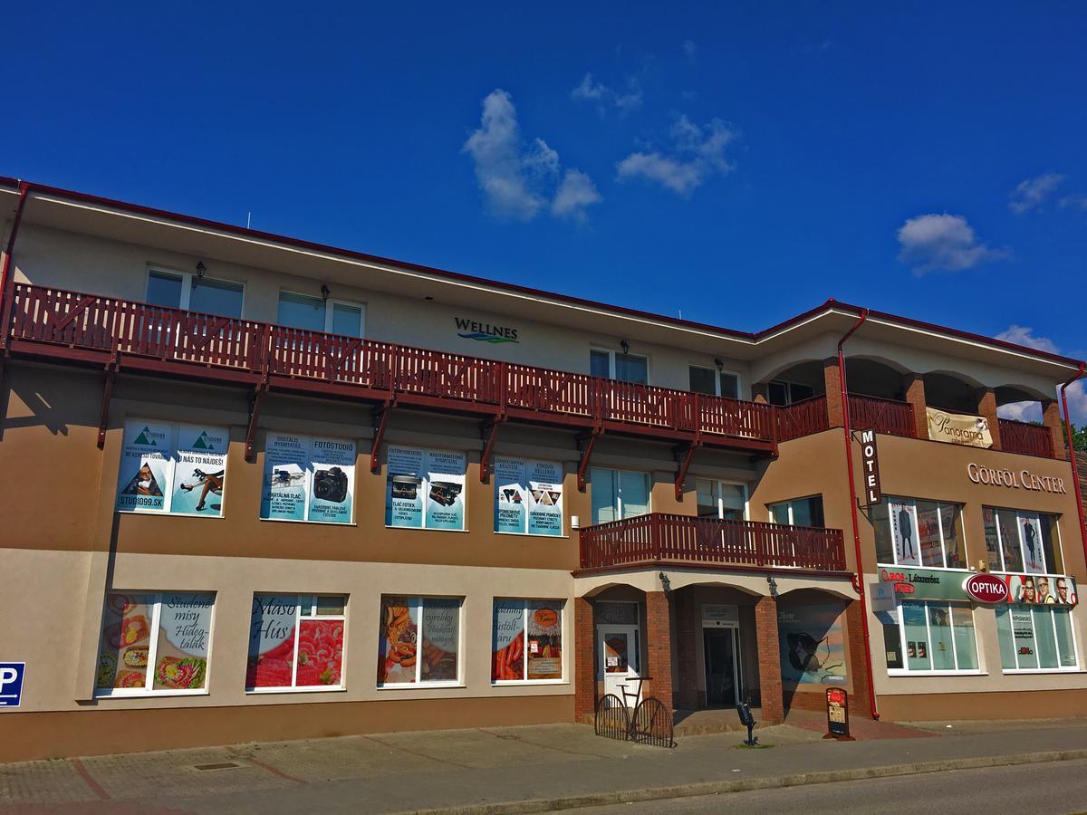 Motel Goerfoel Veľký Meder Buitenkant foto